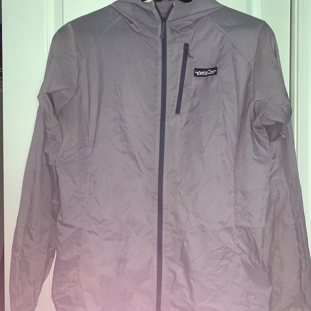 Patagonia Zip up lightweight jacket.  Pale lavender.  Ladies Large
